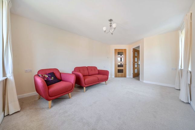 34 Catherine Court,, Sopwith Road, Hampshire photo 4
