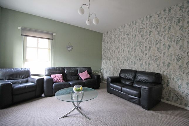 Flat to rent in Baker Street, Stirling