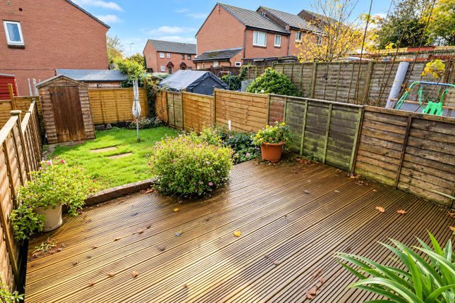 27, Cedar Close, Cornwall photo 4