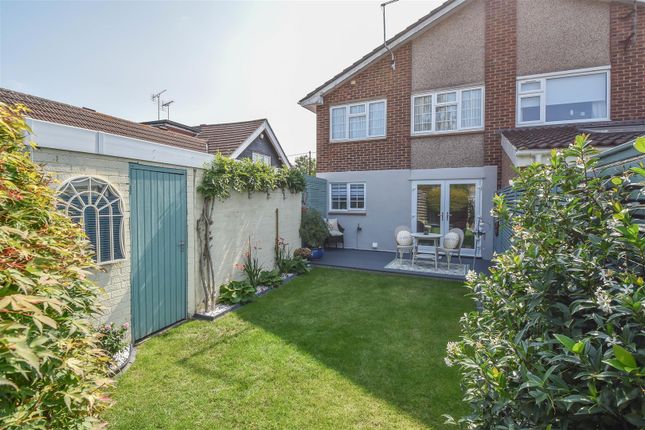 55, Blackmore Road, Brentwood photo 4