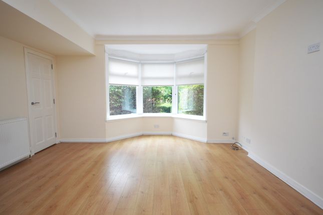 68, Kirkton Avenue, Glasgow photo 4