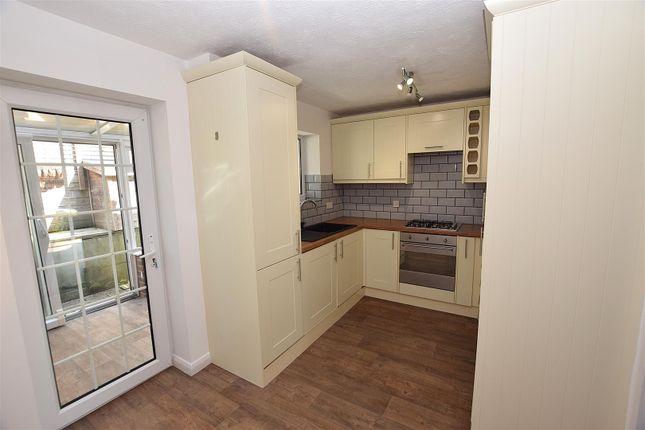 4, Coneyburrow Gardens, St. Leonards-On-Sea photo 3