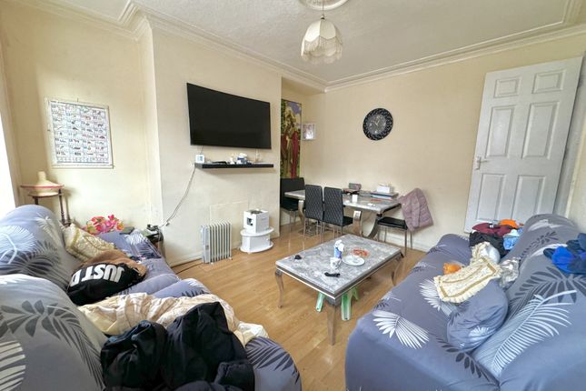 60, Copperfield Grove, Leeds photo 3