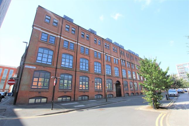Thumbnail Flat to rent in Clyde Court, Erskine Street, Leicester