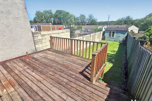 25, Pen-y-Fai Road, Bridgend photo 3