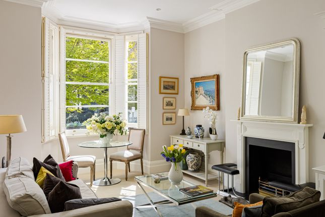 1-bed flat on Flat RGF, 4, Redcliffe Place, London, £650,000