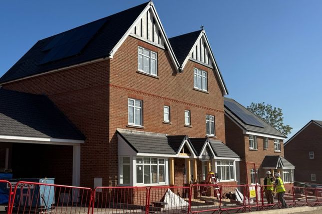 12, Binfield, Bracknell photo 4