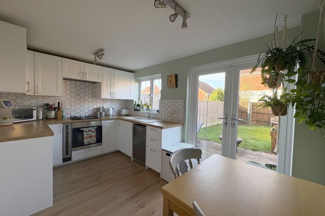 5 Gadwell Road, Walton Cardiff, Tewkesbury photo 4