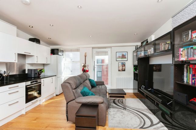 Flat for sale in Upper Charles Street, Camberley