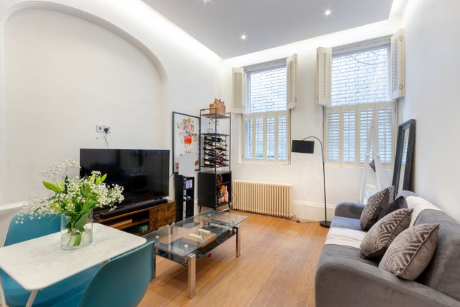 Flat for sale in Bramham Gardens, London