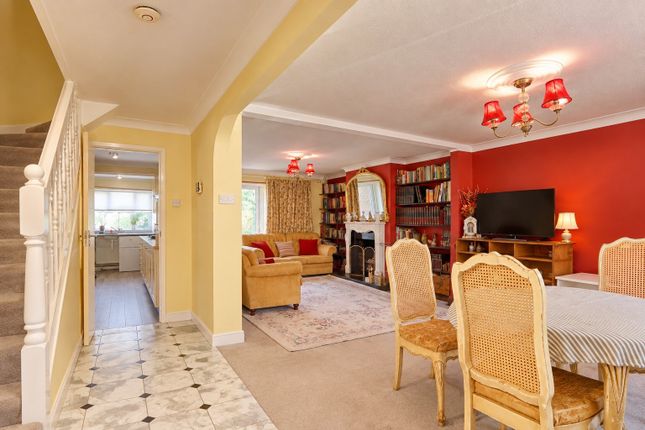 28, Kingston Road, Buckinghamshire photo 2
