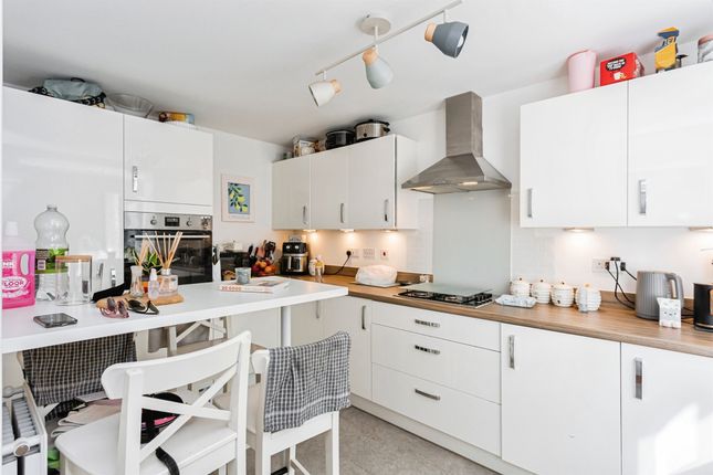 3, Hamfield Drive, Hassocks photo 3