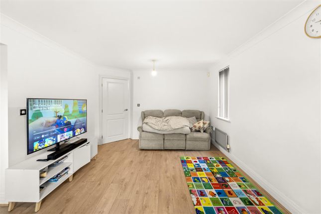 9, Waterside, Sale photo 4