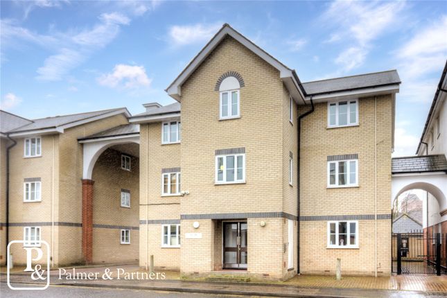 Thumbnail Flat for sale in Victoria Chase, Colchester, Essex