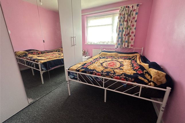 27a, Lewthorn Rise, Wolverhampton photo 4