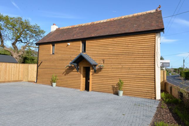 3 Bed Detached House For Sale In Everton Road Hordle - 