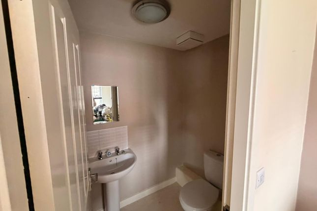 155, Jenkinson Grove, Doncaster photo 4