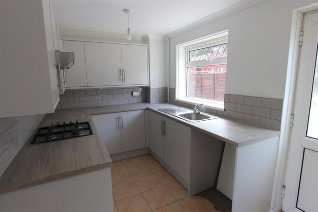 30, Heol Y Pia, Caerphilly photo 5