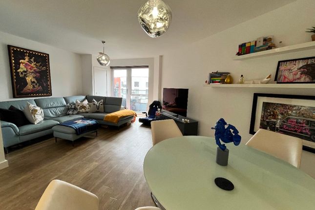 Flat 64, Bell Flower Lodge, Harold Wood, Romford photo 4