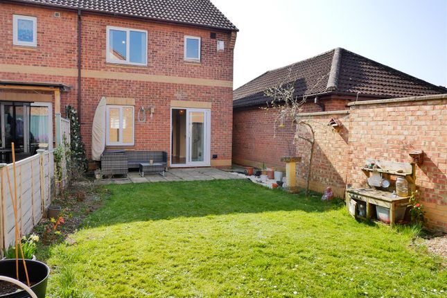 30, Water Mint Way, Calne photo 4