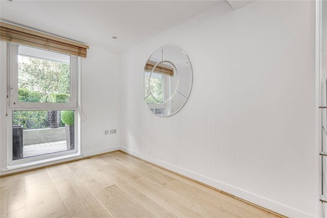 Flat to rent in Regal House, Lensbury Avenue