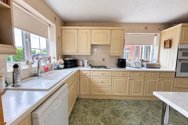 41, Princess Close, Northampton photo 4