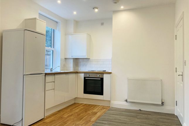 Flat 3 London Court,, 60a London Road, Kent photo 2