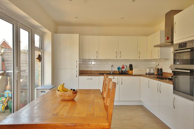 29, Bellenger Way, Brize Meadow photo 4