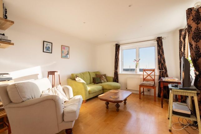 49 Britannia Court, The Strand, Brighton photo 4