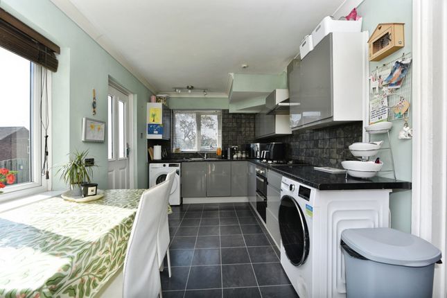 262, Beaver Hill Road, SHEFFIELD photo 3