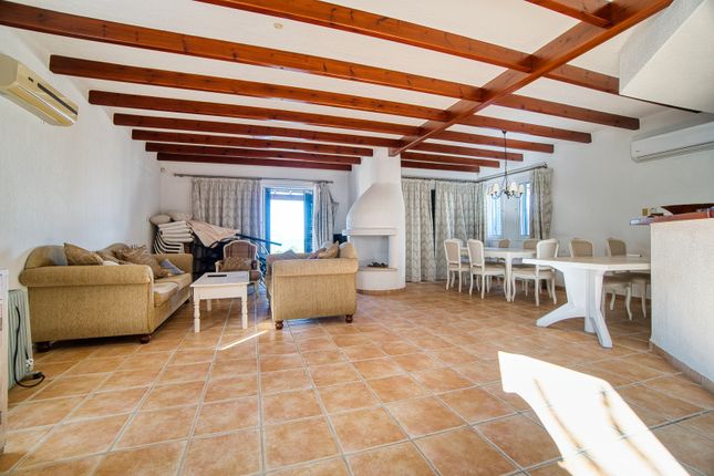 Villa for sale in Paphos, Chloraka, Chlorakas, Paphos, Cyprus