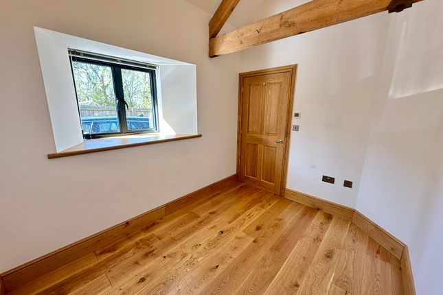 Barn conversion to rent in Fosters Lane, South Barrow, Yeovil