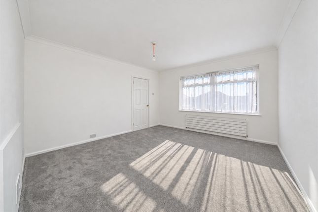 29, Tile Kiln Lane, Hemel Hempstead photo 4