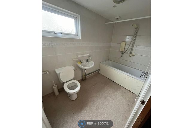 Baxter Close, Murdishaw, Runcorn photo 5