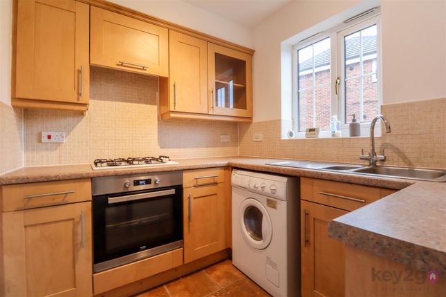 95, St. Matthews Close, Sheffield photo 4