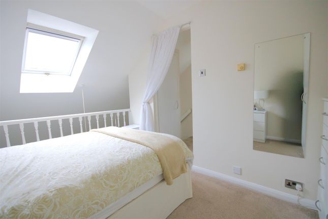 Property for sale in Cobb Close, Datchet, Slough