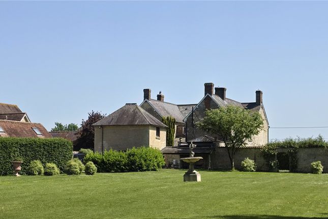 Wisteria House,, New Street, Sturminster Newton photo 2