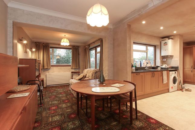 29, Tile Kiln Lane, Hemel Hempstead photo 2