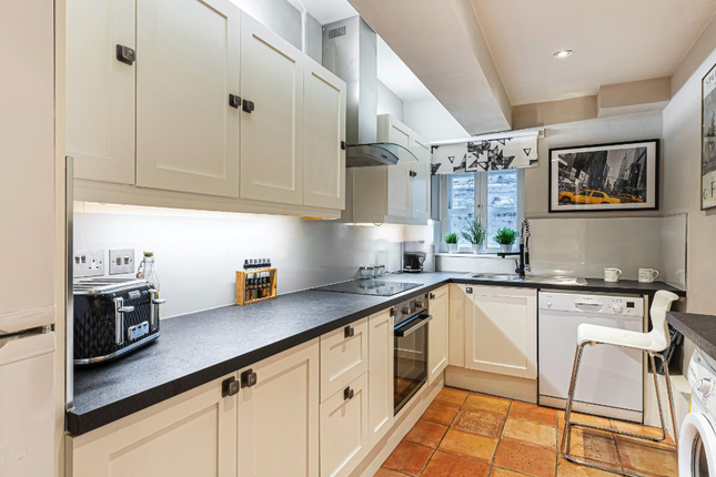 Flat 1, London photo 4
