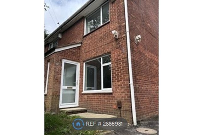 Melton Close, Leeds photo 2
