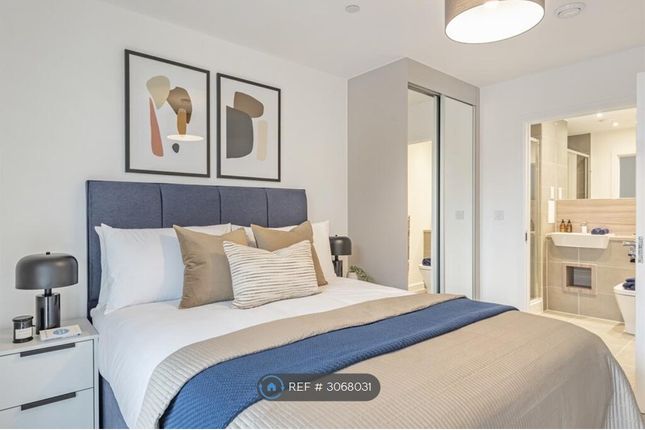 Flat, Lilium Court Gwen Davis Way, Dagenham photo 3