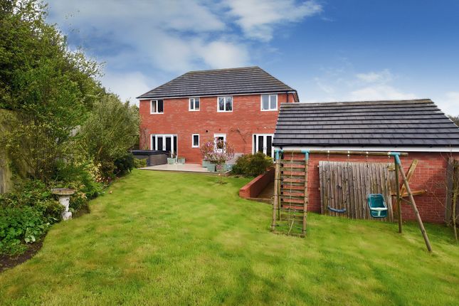 5, Briar Gardens, Market Drayton photo 3