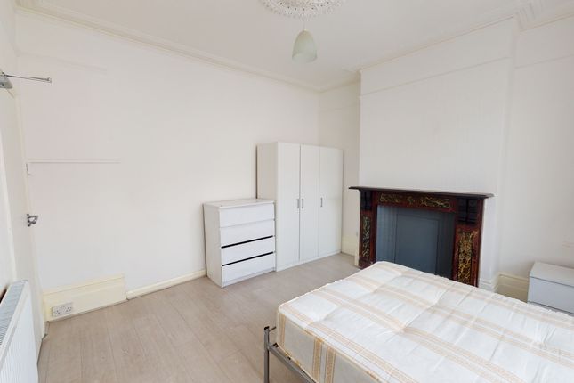 Thumbnail Property to rent in Sidney Road, London