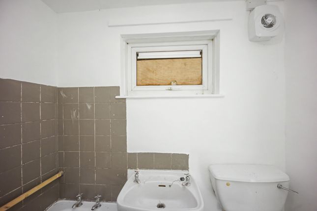 6 Fell View, Chorley photo 5