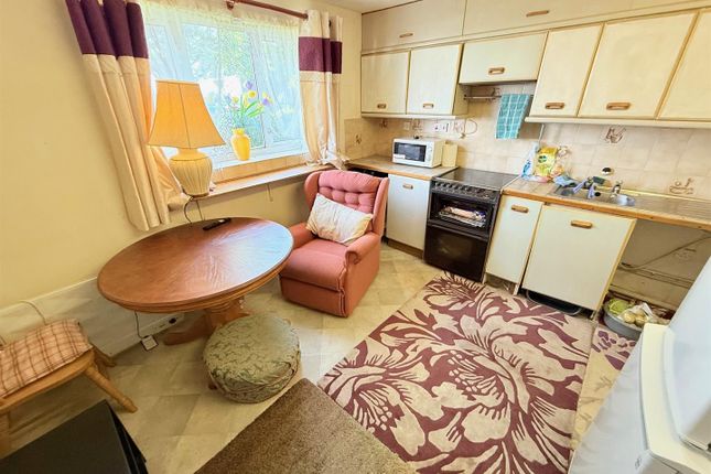 3, Trafalgar Court, Great Yarmouth photo 4