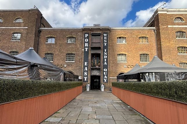 2-bed flat on Hertsmere Road, LONDON, £400,000