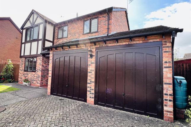 Detached house for sale in Knighton Close, Broughton Astley, Leicester