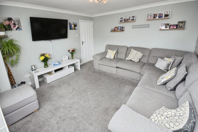 7, Faraday Close, Braintree photo 4