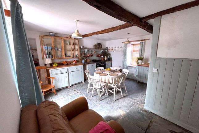 29, Heol Pentrehedyn, Machynlleth photo 4