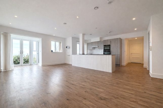 Apartment 4, Atlantic Rise,, Crooklets Road, Cornwall photo 3